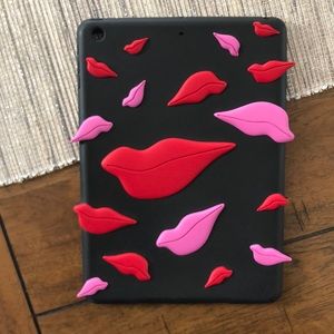 Diane Von Furstenberg iPad Air Silicone cover